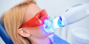 Teeth cleaning and whitening-oradent.gr